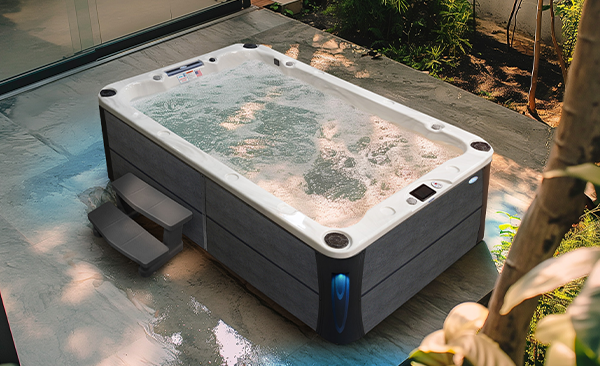 Deck Series Spooner hot tubs for sale